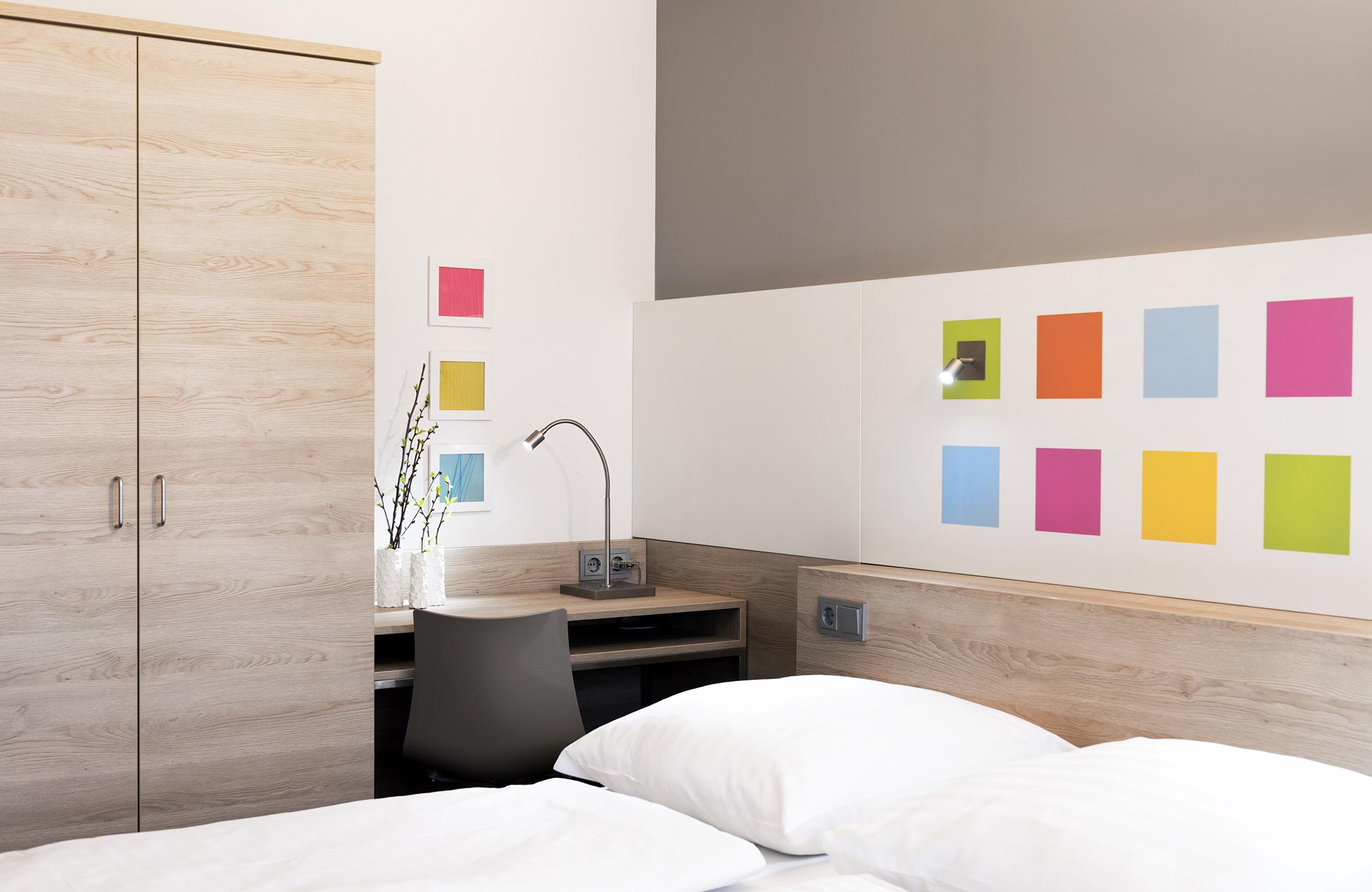 Business & Budget Tessin 2*