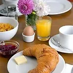 Business & Budget Hotel Tessin 